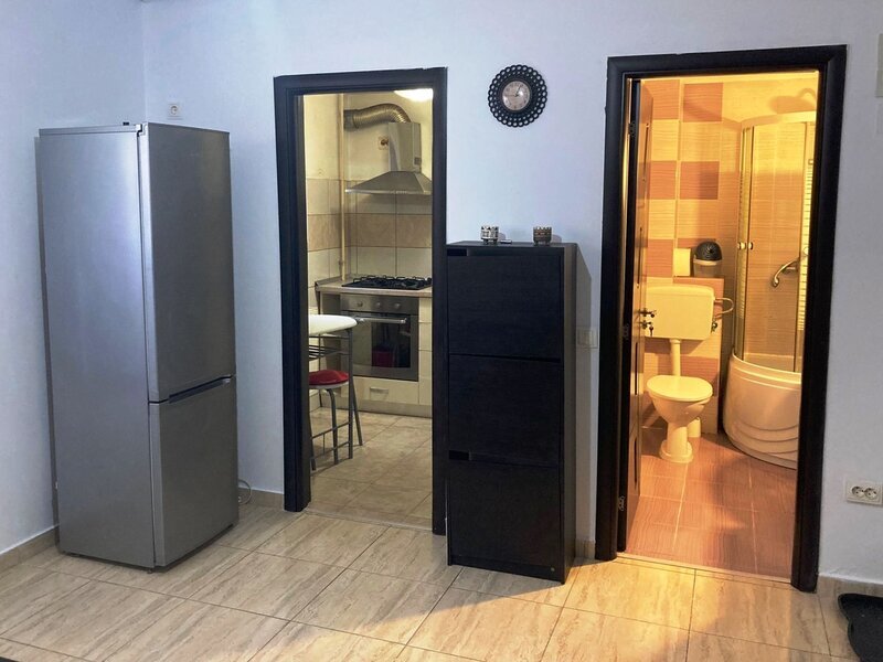 Metrou 1 Decembrie 1918,