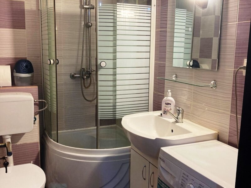 Metrou 1 Decembrie 1918,