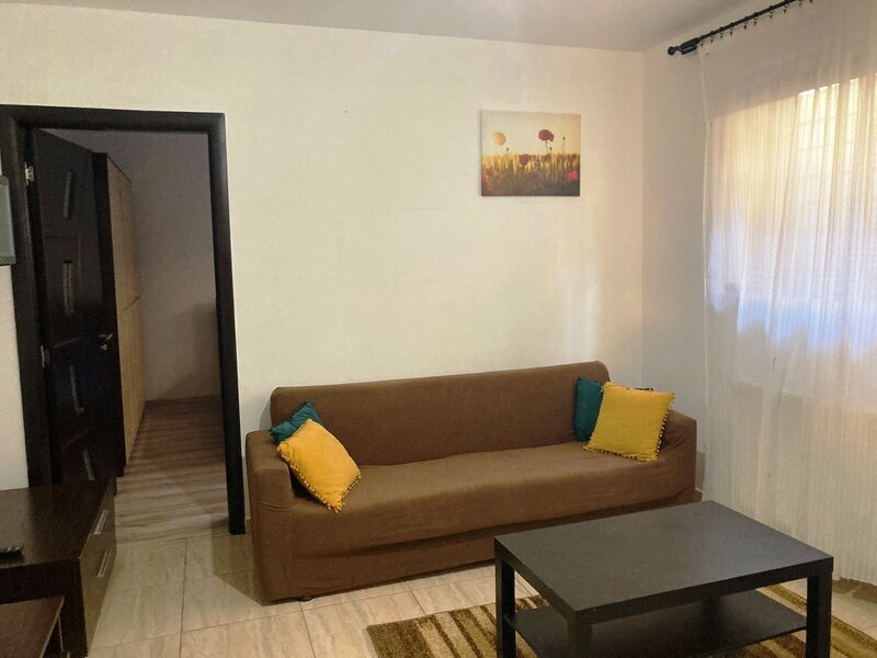 Metrou 1 Decembrie 1918,